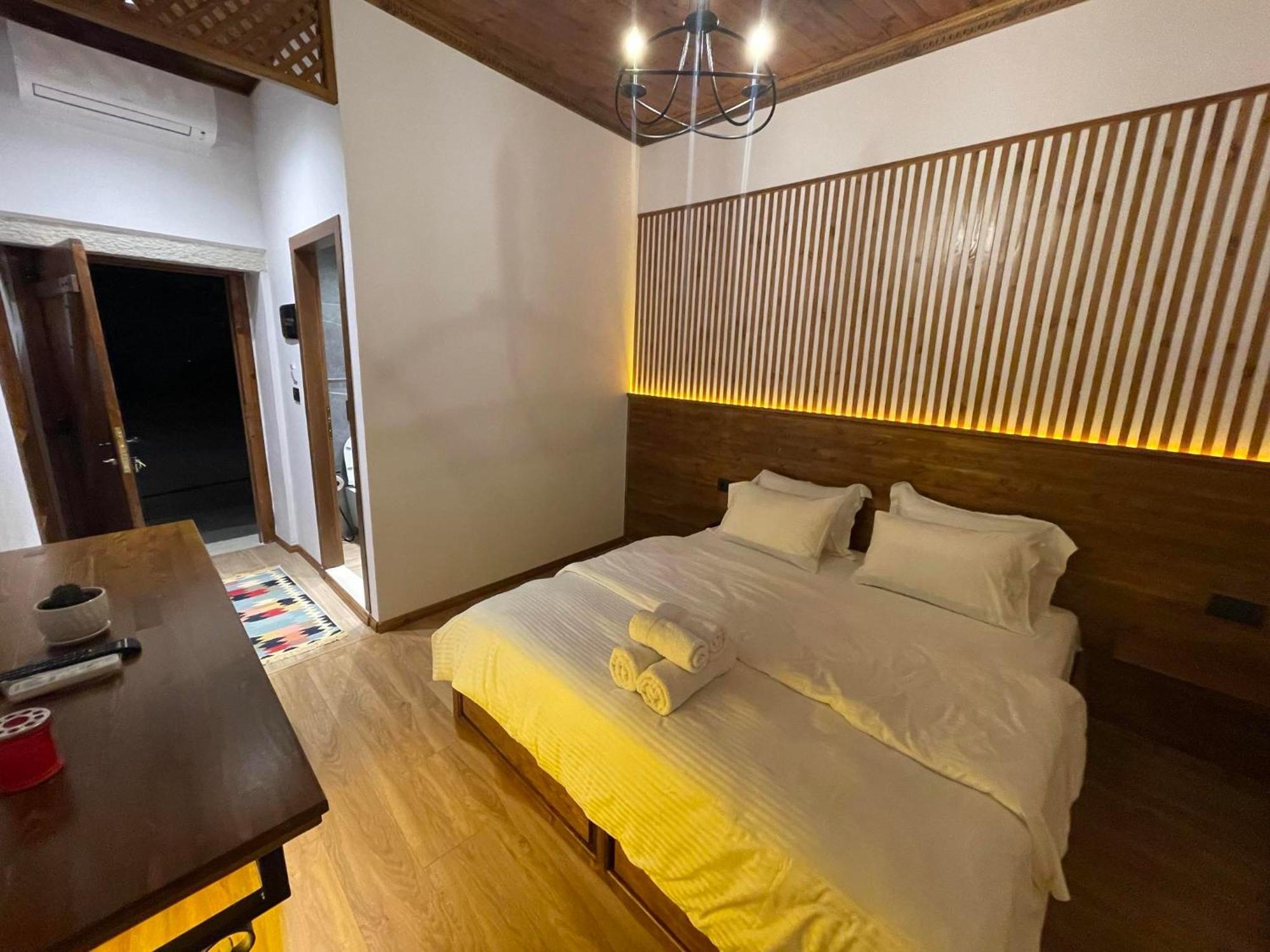Grey Stone Hotel จีโรคาสเตอร์ ภายนอก รูปภาพ