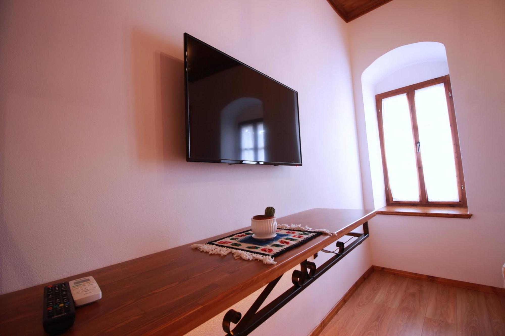 Grey Stone Hotel จีโรคาสเตอร์ ภายนอก รูปภาพ